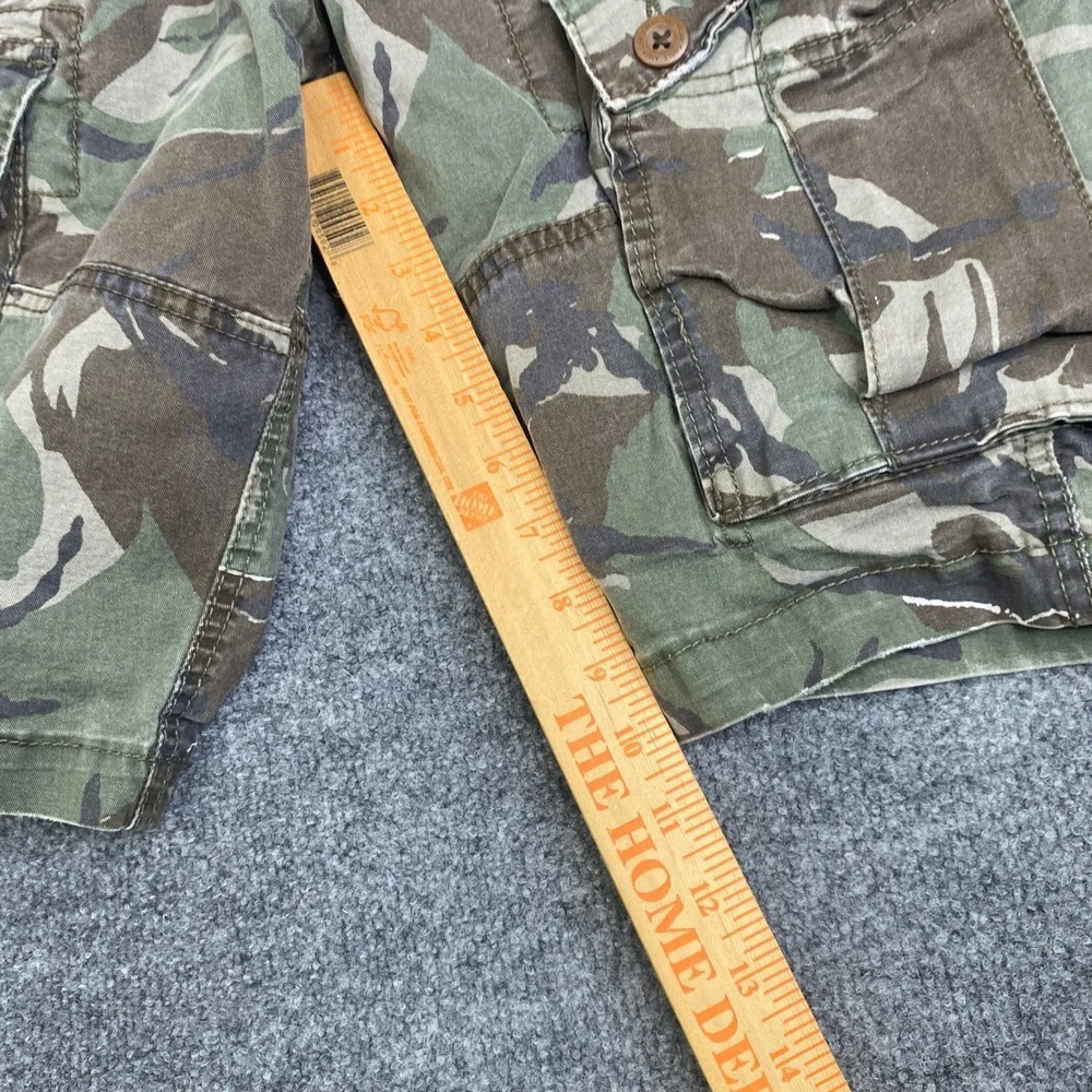 American Eagle Mens Next Level Flex Camo Cargo Shorts Green Brown Size 28